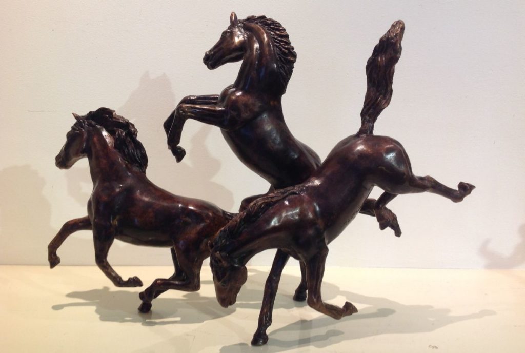 Beelden, Sculpturen te koop, kunstenaars, JeanMarianne Bremers Terts Paardengroep van 3 paarden brons, ca38 cm hoog unica, 2016, Expositie Galerie Wijdemeren Breukeleveen